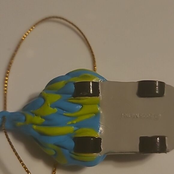 Hot Wheels Mini Ornament Ser - Picture 7 of 11